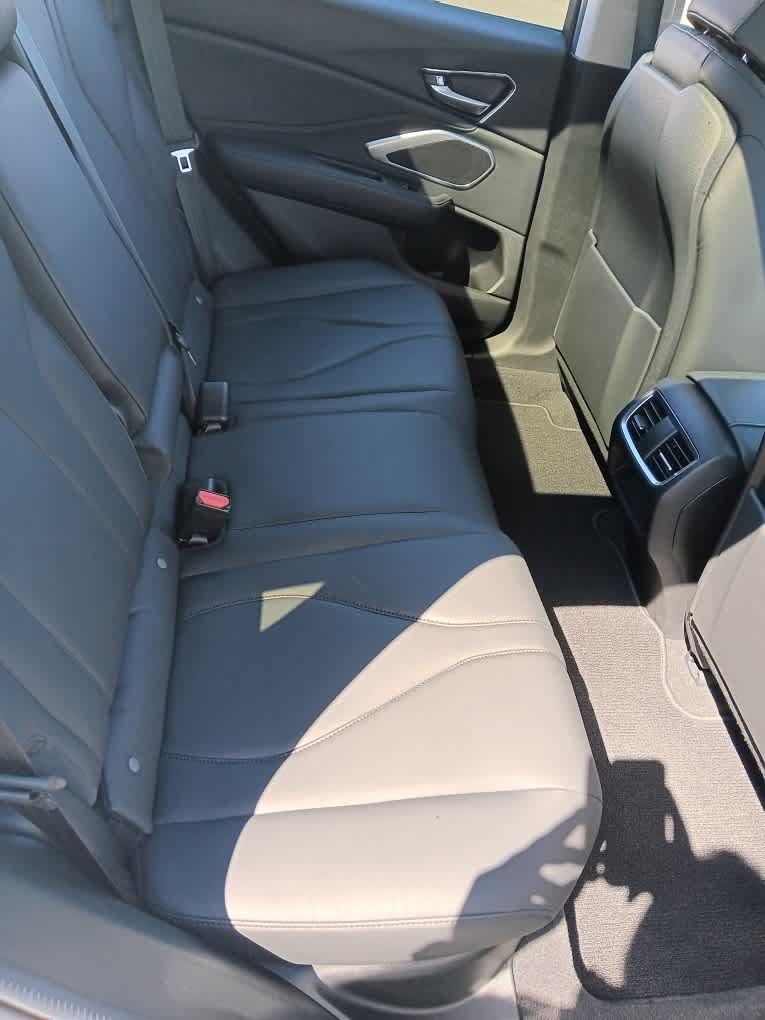 Used 2024 Acura RDX SH-AWD image 17