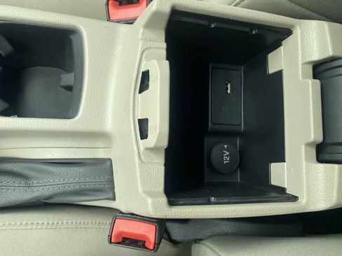 Used 2018 Ford Focus SE image 20