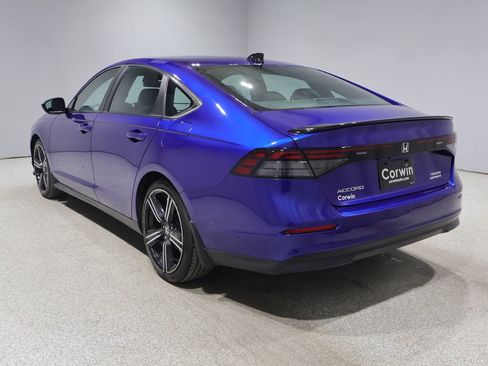 Used 2023 Honda Accord Sport image 5