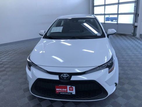 Certified 2021 Toyota Corolla LE image 14