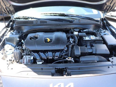 Used 2023 Kia Forte LXS FWD image 40