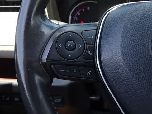 Used 2019 Toyota RAV4 Limited w/ Carpet Mat Package FWD image 37