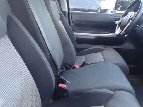 Used 2015 Toyota Tundra SR5 AWD/4WD image 6