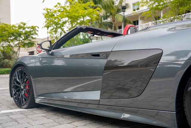 Used 2018 Audi R8 V10 AWD/4WD image 19