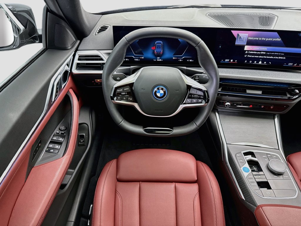 Used 2025 BMW i4 xDrive40i AWD/4WD image 11