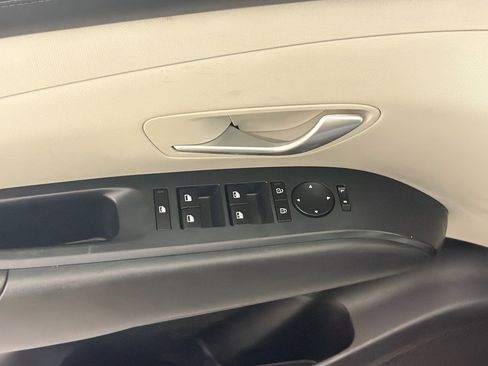 Used 2025 Hyundai Tucson SEL FWD image 15