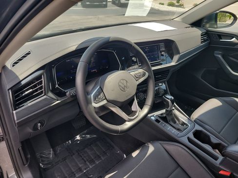 Used 2023 Volkswagen Jetta SE w/ Panoramic Sunroof Package FWD image 17