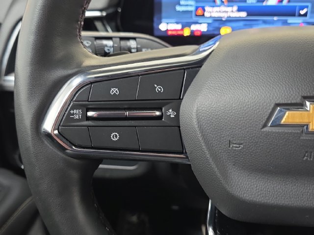 Used 2025 Chevrolet Suburban Premier AWD/4WD image 16