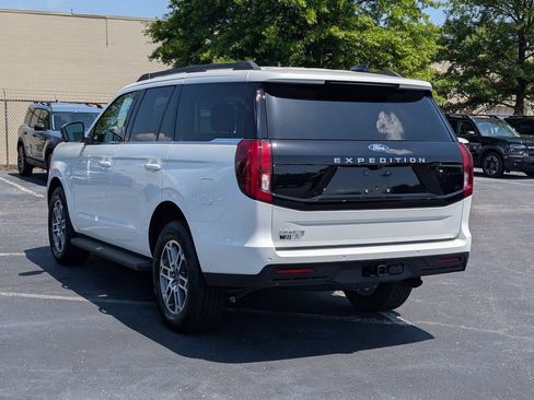 New 2026 Ford Expedition Active RWD image 4