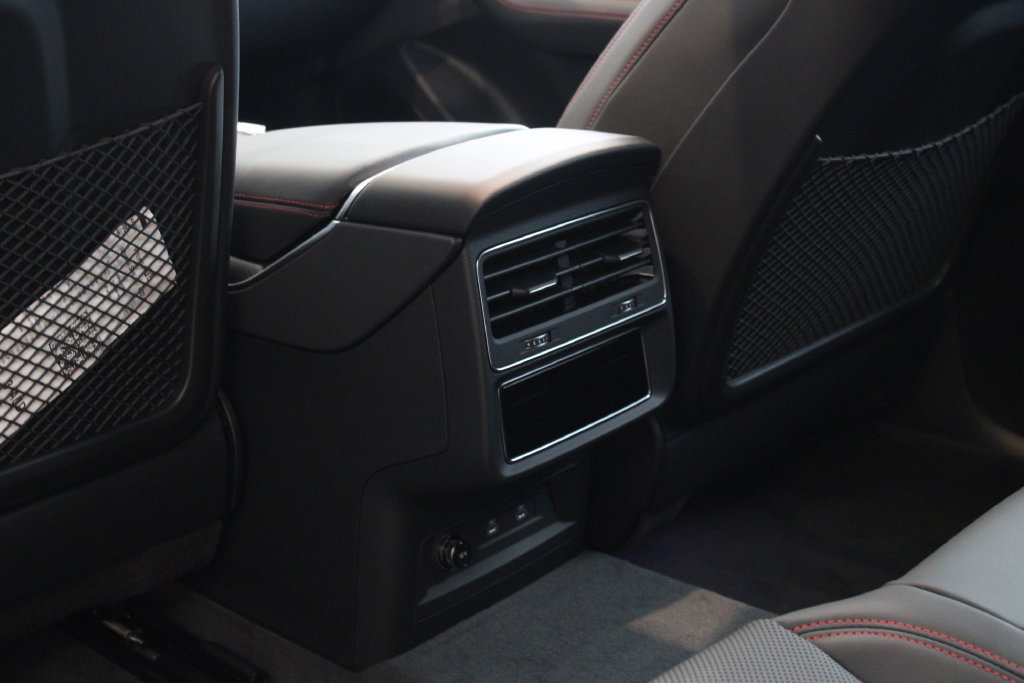 New 2026 Audi SQ8 Prestige AWD/4WD image 22