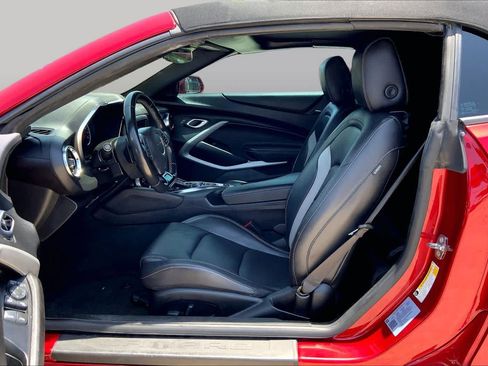 Used 2022 Chevrolet Camaro LT w/ RS Package RWD image 7