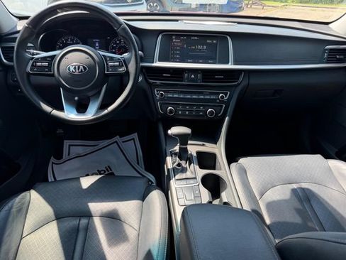Used 2020 Kia Optima SE FWD image 9