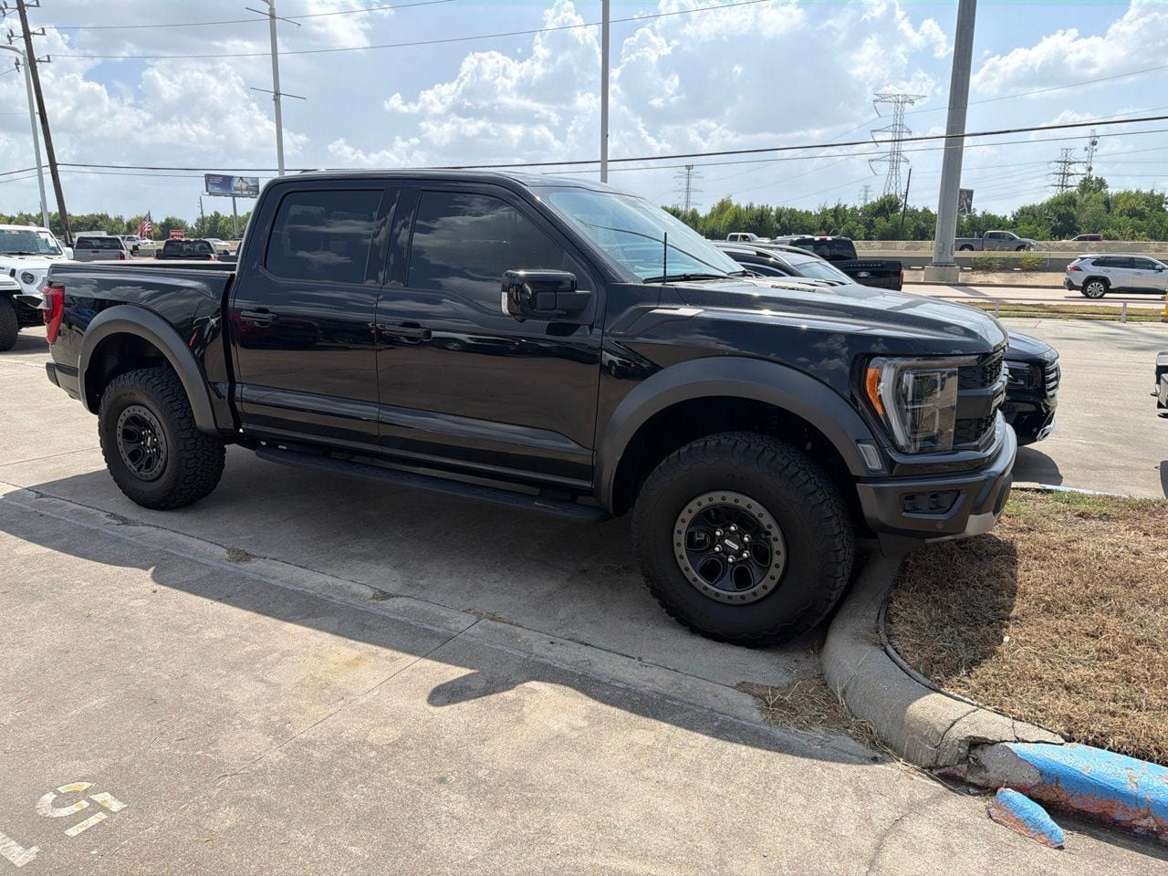 Used 2023 Ford F150 Raptor AWD/4WD image 5
