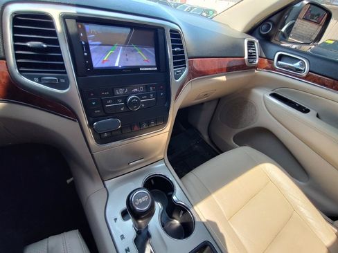 Used 2013 Jeep Grand Cherokee Limited w/ Mopar Chrome Edition Group RWD image 20