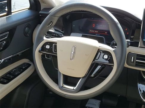 New 2026 Lincoln Corsair Reserve image 29