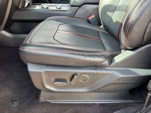 Used 2019 Ford Expedition Limited w/ Equipment Group 303A image 13