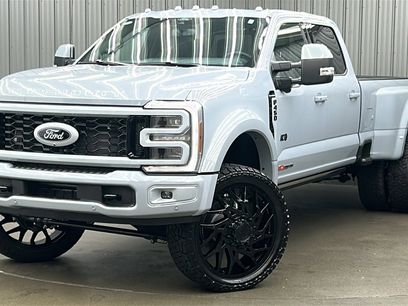 Used 2025 Ford F450 Platinum w/ FX4 Off-Road Package