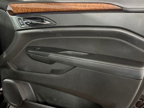 Used 2016 Cadillac SRX Performance w/ Driver Awareness Package image 42