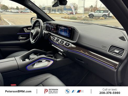 Used 2025 Mercedes-Benz GLS 450 4MATIC image 19