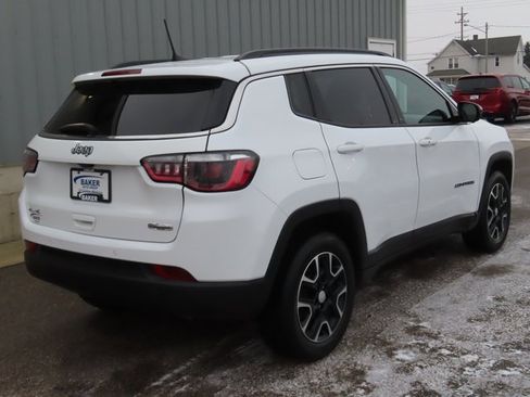 Used 2022 Jeep Compass Latitude w/ Convenience Group image 3