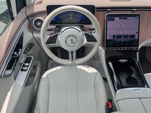Certified 2023 Mercedes-Benz EQE 350+ SUV image 16
