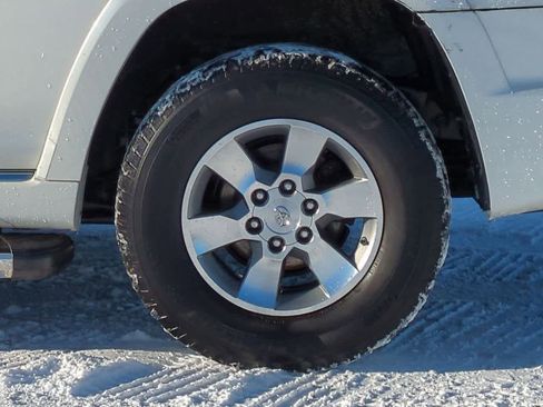 Used 2013 Toyota 4Runner SR5 image 13