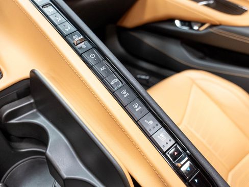Used 2023 Chevrolet Corvette Stingray Preferred Conv w/ Z51 Performance Package RWD image 66