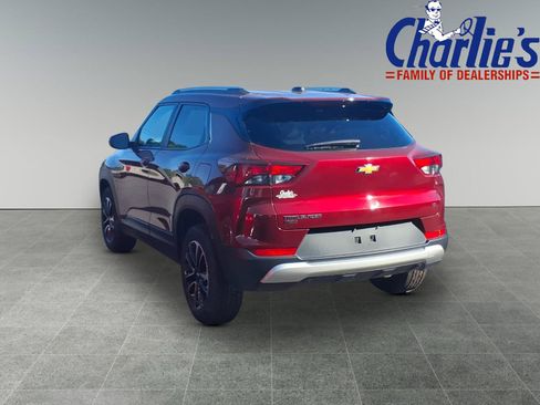 Used 2025 Chevrolet TrailBlazer LT AWD/4WD image 5