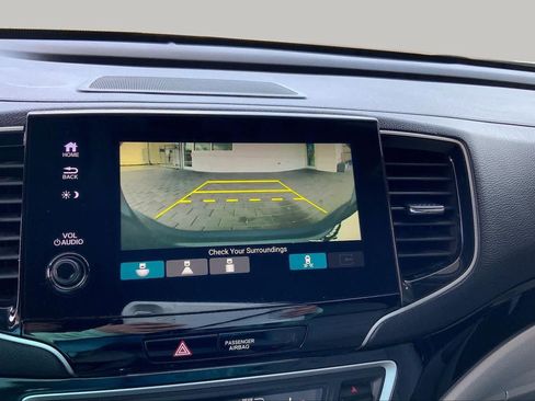 Used 2022 Honda Pilot Touring image 29