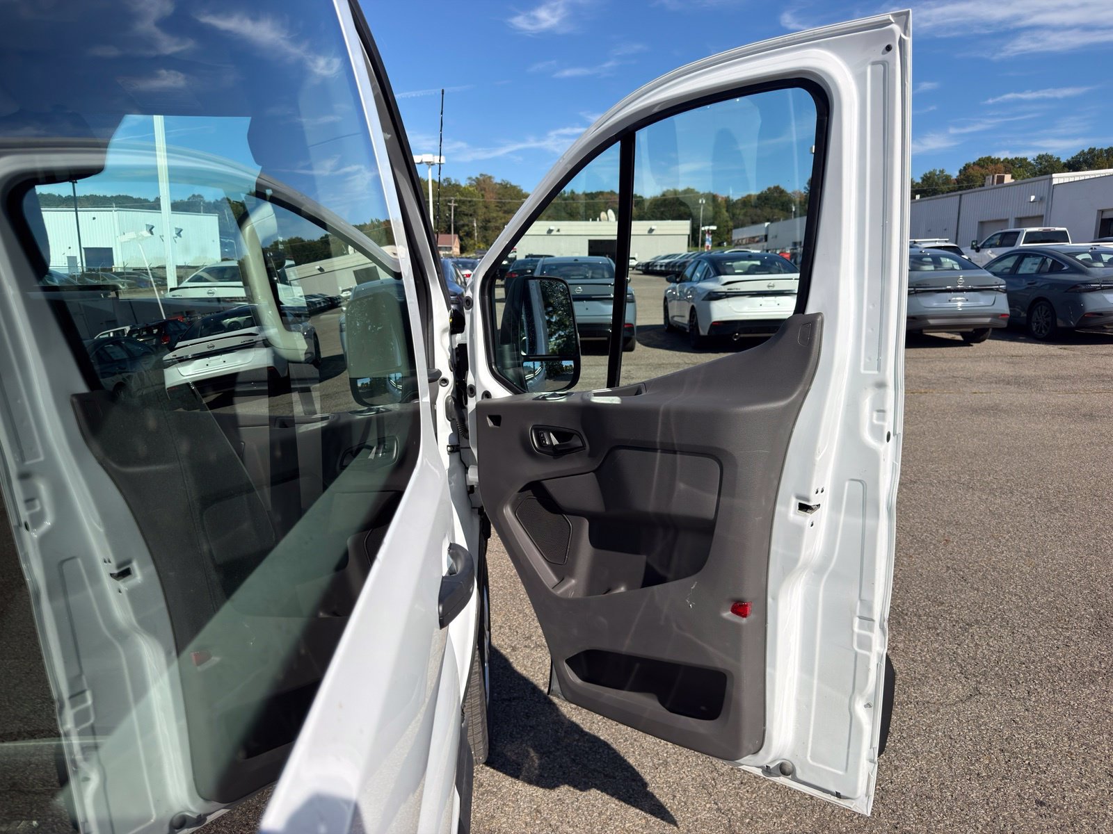 Used 2026 Ford Transit 350 XLT RWD image 31