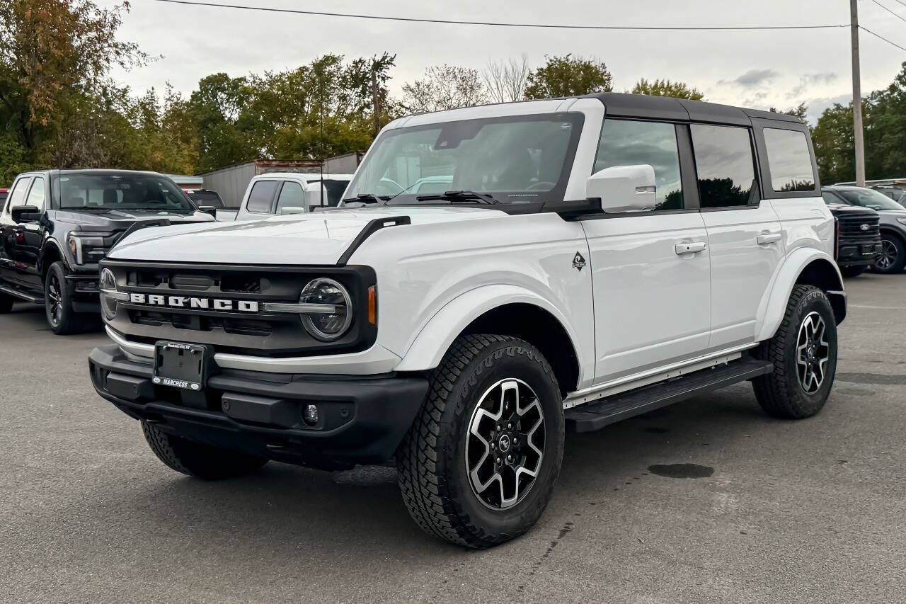 Used 2022 Ford Bronco Outer Banks AWD/4WD image 7