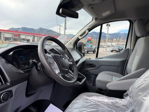 Used 2018 Ford Transit 250 130 Low Roof image 26