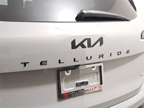 Used 2025 Kia Telluride SX Prestige X-Line image 9