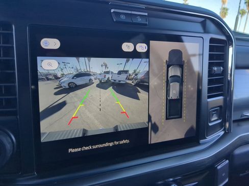 New 2026 Ford F250 Lariat w/ Black Appearance Package image 29