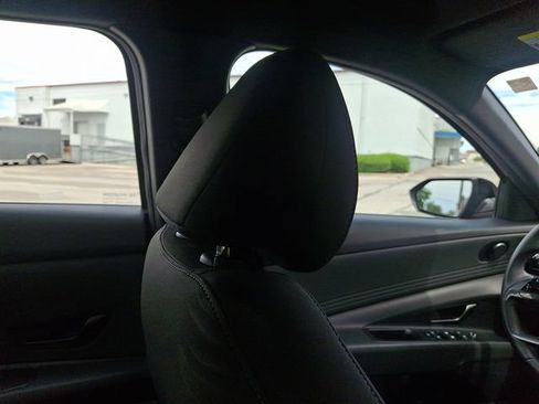 Certified 2025 Hyundai Elantra Sport FWD image 13