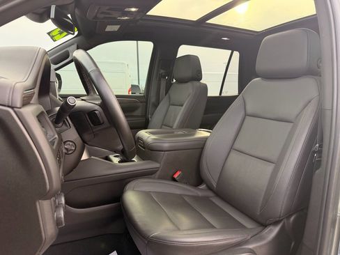 Used 2023 Chevrolet Tahoe Z71 w/ Z71 Off-Road Package image 10