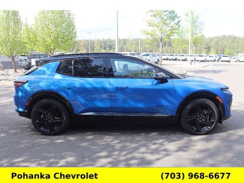 New 2026 Chevrolet Equinox EV RS FWD image 8