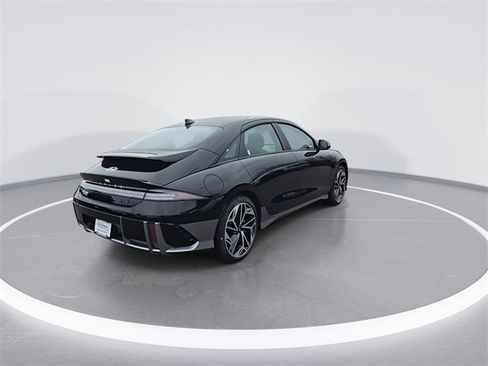 New 2025 Hyundai Ioniq 6 SEL image 8