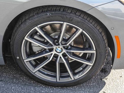 Used 2025 BMW 230i Coupe w/ Premium Package image 9