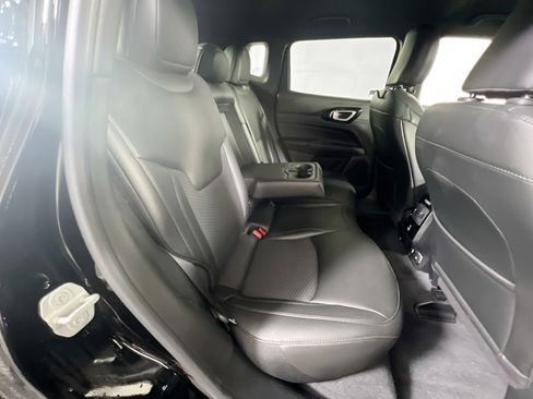 Used 2022 Jeep Compass Altitude w/ Convenience Group image 25