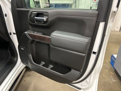 Used 2022 GMC Sierra 1500 Denali w/ Denali Reserve Package image 28