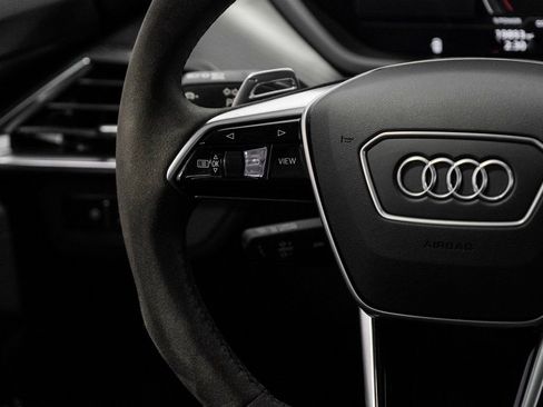 Used 2024 Audi e-tron GT Prestige image 23