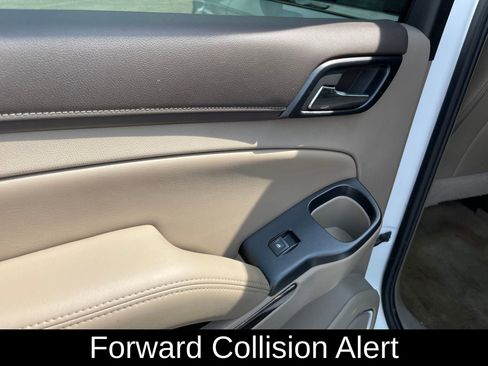 Used 2018 GMC Yukon XL SLT image 21