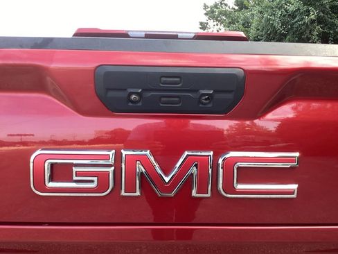 Used 2019 GMC Sierra 1500 SLT AWD/4WD image 13
