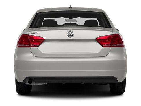 Used 2014 Volkswagen Passat 1.8T S FWD image 5