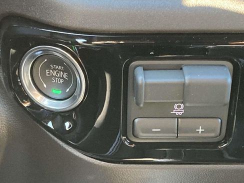 New 2026 GMC Sierra 1500 SLT w/ SLT Premium Package image 22