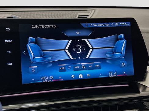 Used 2025 BMW X2 xDrive28i image 23