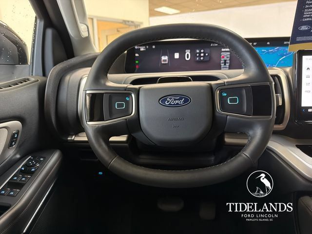 Certified 2025 Ford Expedition Active RWD image 18