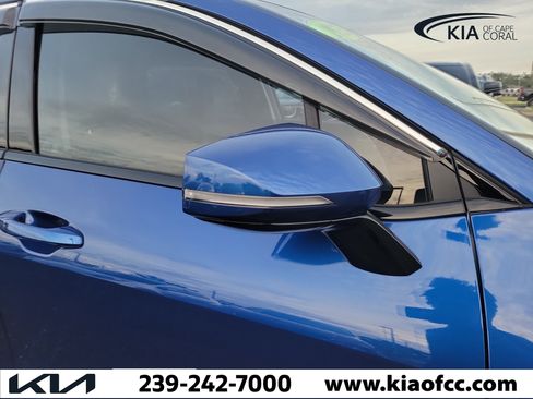 Used 2025 Kia Sportage SX FWD image 8