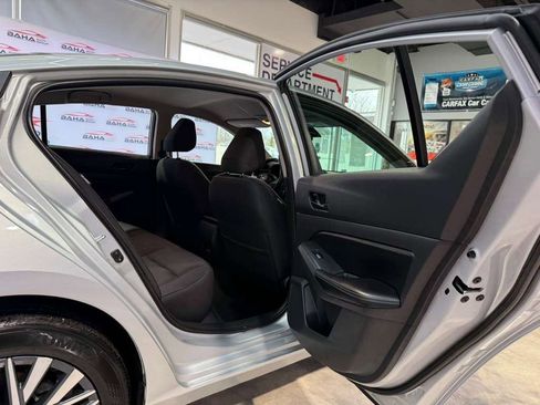 Used 2025 Nissan Altima 2.5 SV image 45